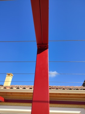Pergola style épuré / Treillis de câbles inox support de plantes grimpantes / Finition thermolaquée