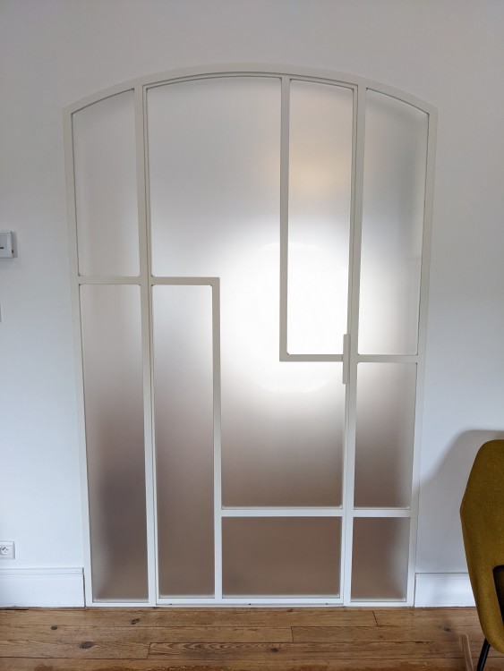 Verrière style art déco en cintre / Porte battante / Finition thermolaquée