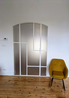 Verrière style art déco en cintre / Porte battante / Finition thermolaquée