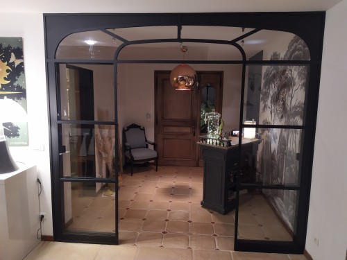 Verrière style art déco en cintre / Double porte battante / Finition thermolaquée