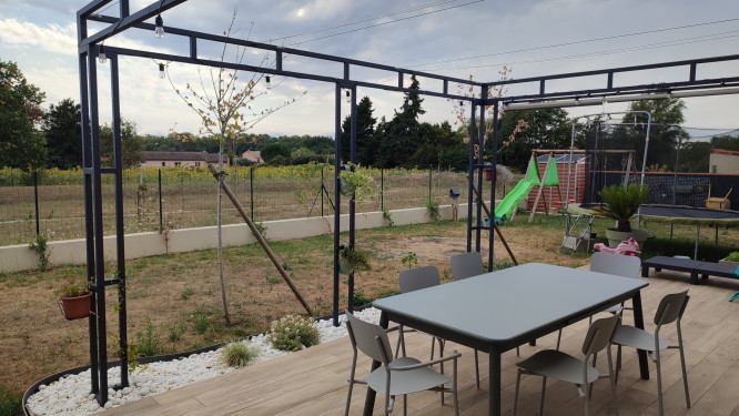 Pergola style treillis / Toile coulissante sur câble / Finition thermolaquée