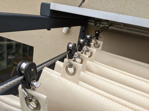 Pergola style treillis / Toile coulissante sur câble / Finition thermolaquée